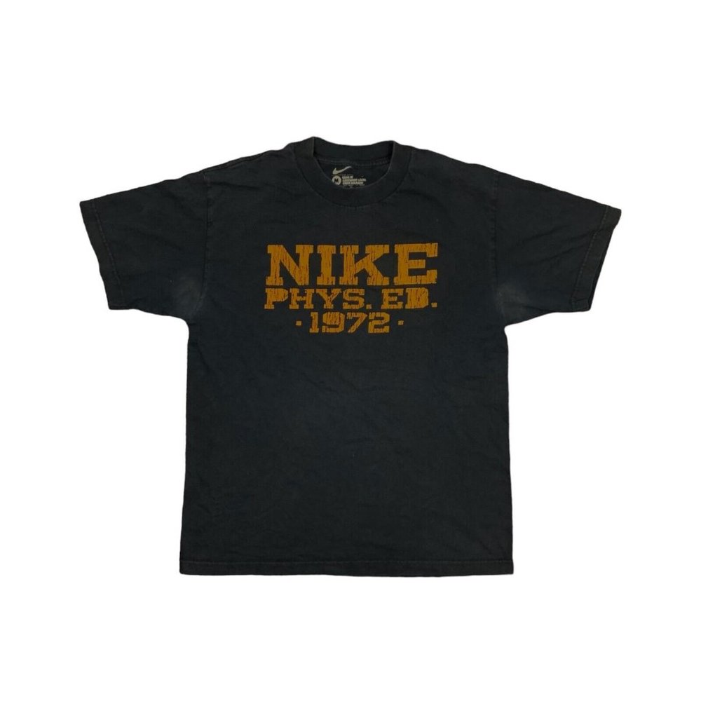 Vintage Nike Dark Blue Short Sleeved Graphic T-Shirt Size Mens Medium - Picture 1 of 3